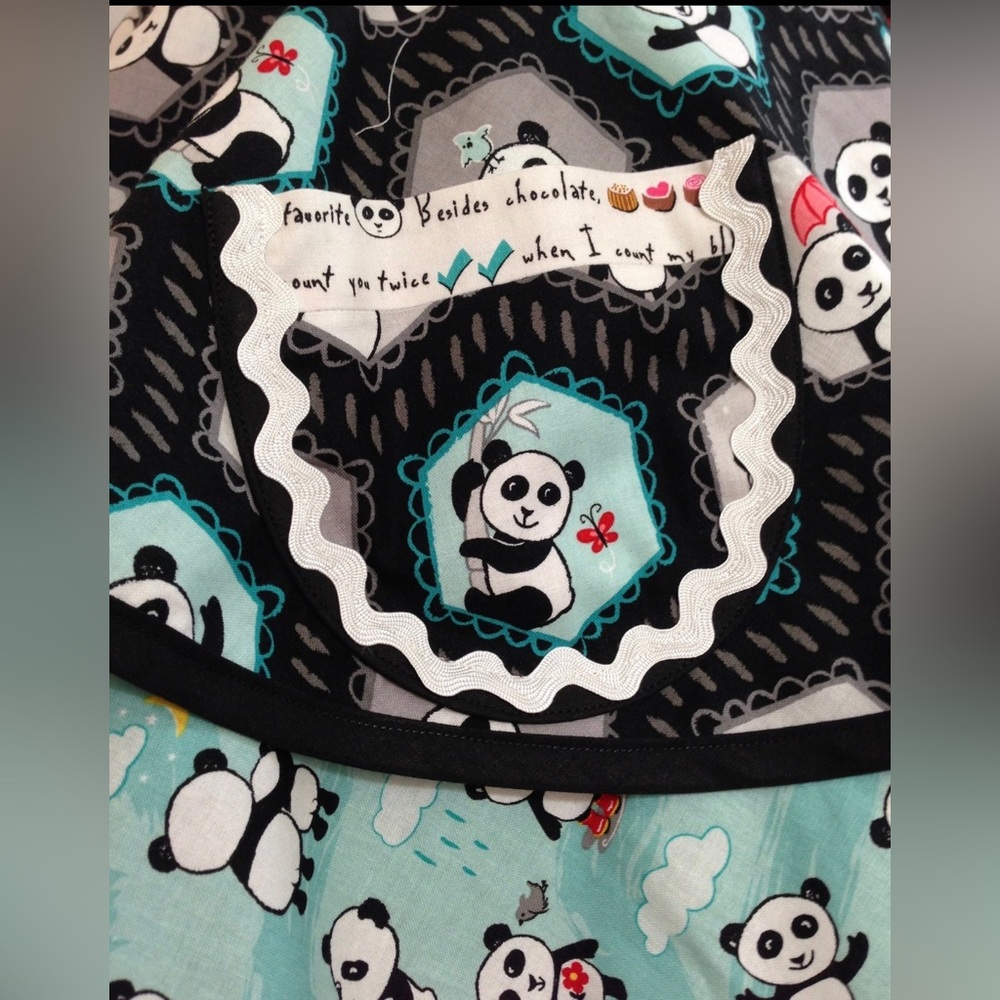 Panda Apron - Picture 6 of 8